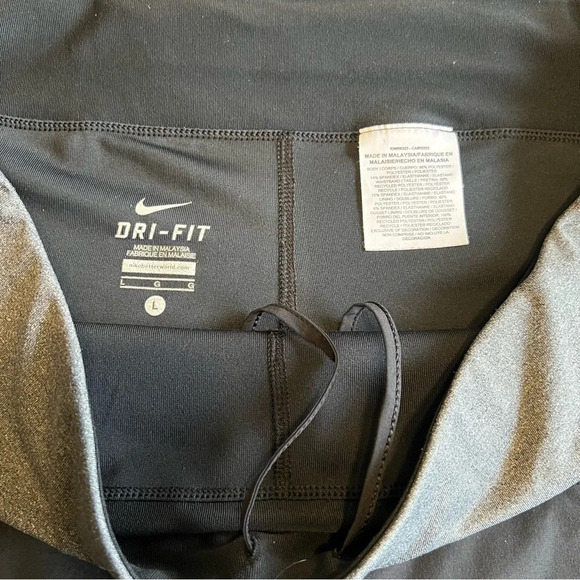 Nike Running Skirt Compression Black/Gray - Picture 3 of 8